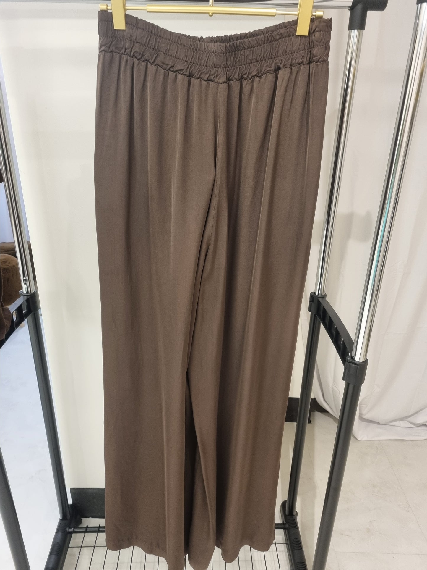 Braune Wide-Leg Hose mit Smok-Bund