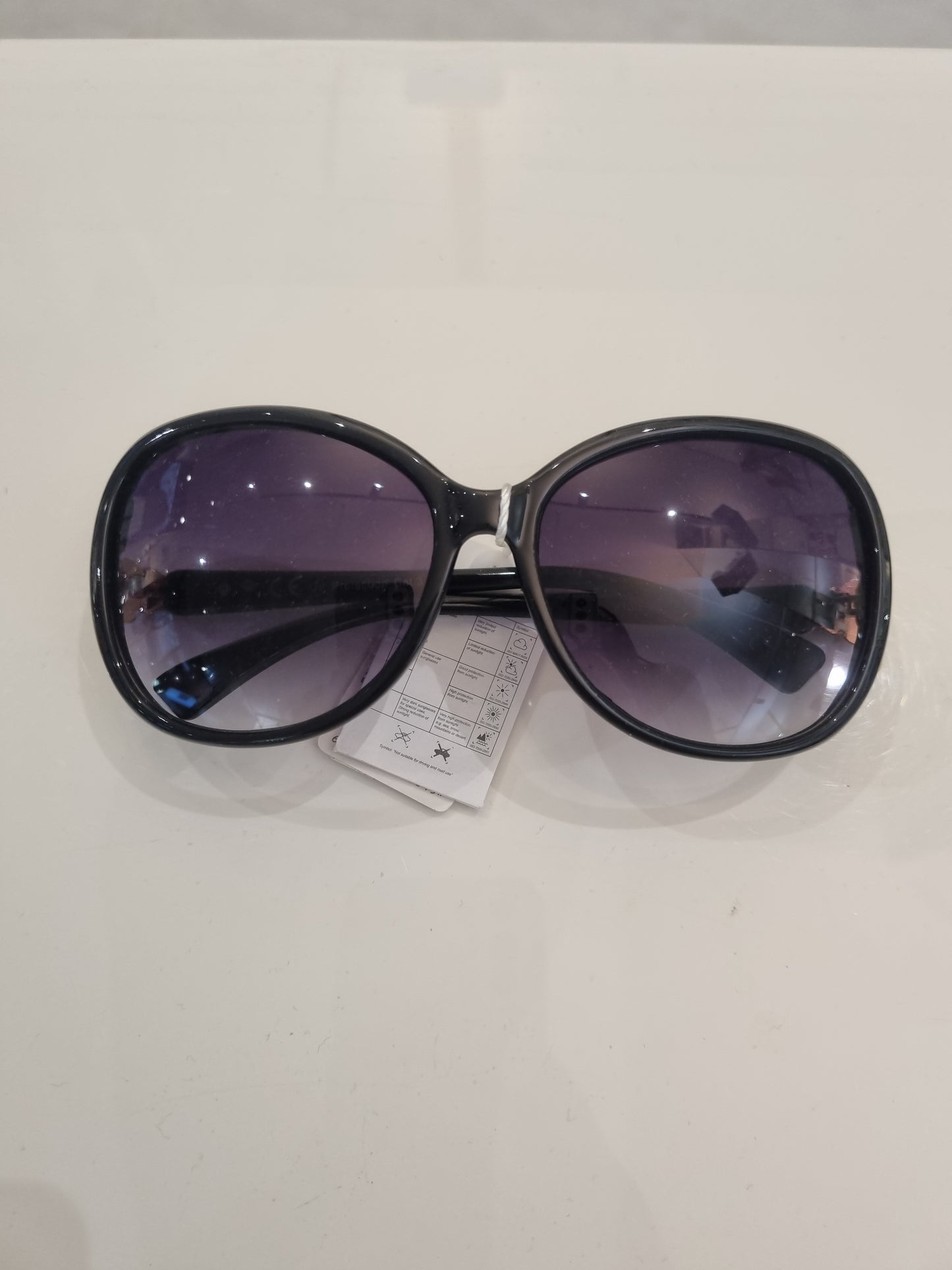 Oversized schwarze Acetat-Sonnenbrille mit Verlaufsgläsern
