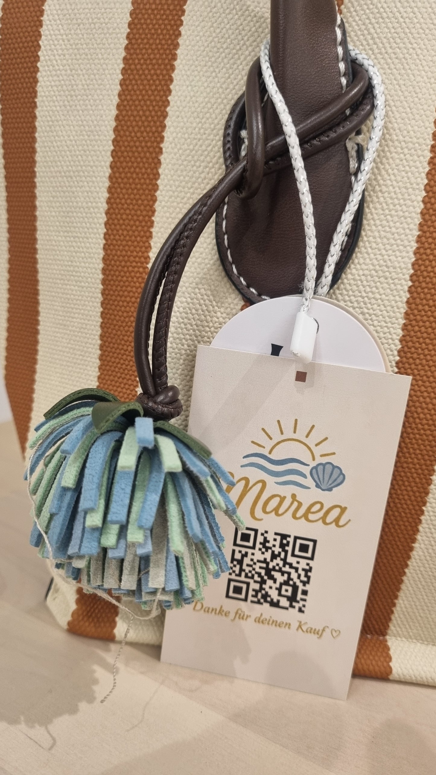 Gestreifte Canvas Tote Bag mit braunen Henkeln