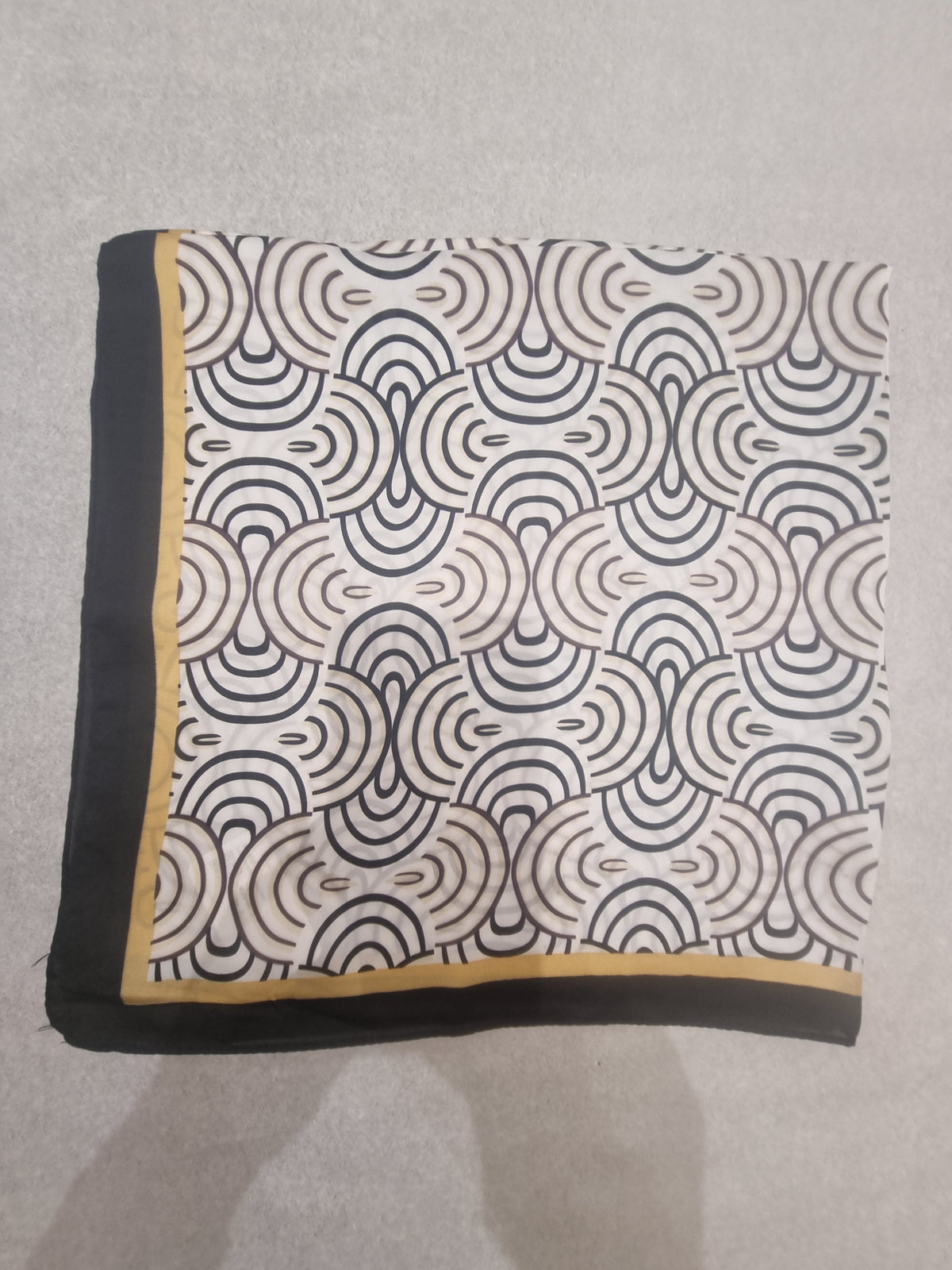 Schal / Foulard Seiden Optik