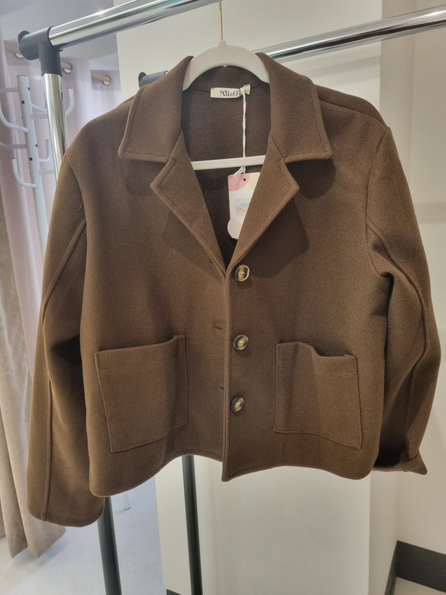 Braune Boxy Wolljacke mit Patch-Taschen
