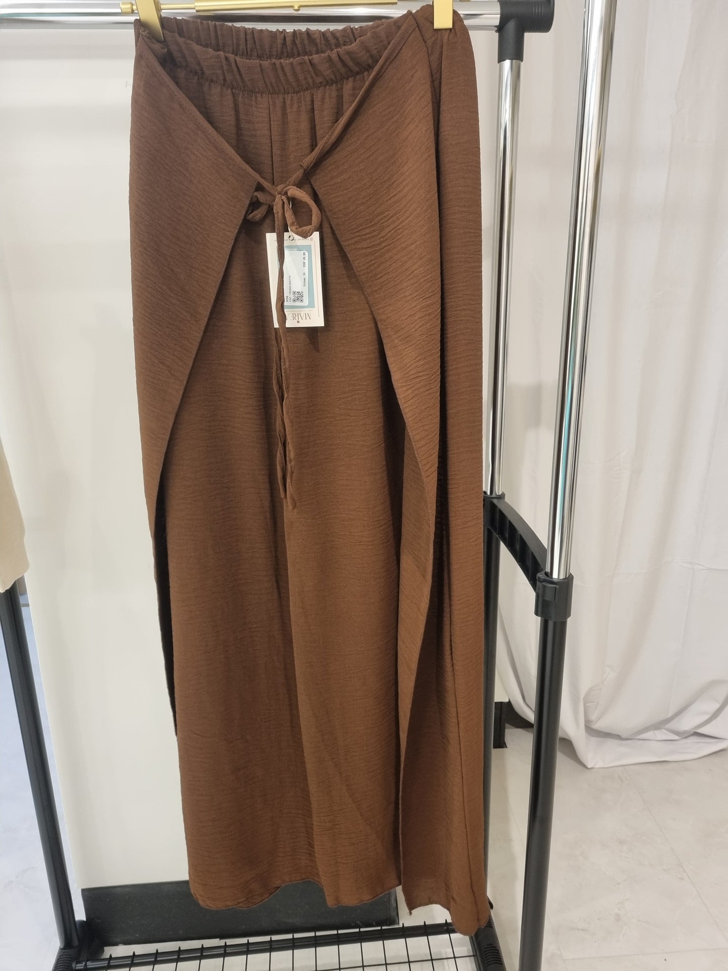 Braune Relaxed-Fit Hose mit Wickel-Detail
