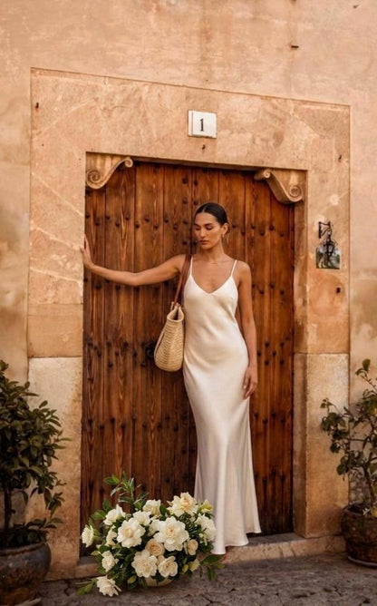 Satin Slip-Kleid mit V-Ausschnitt