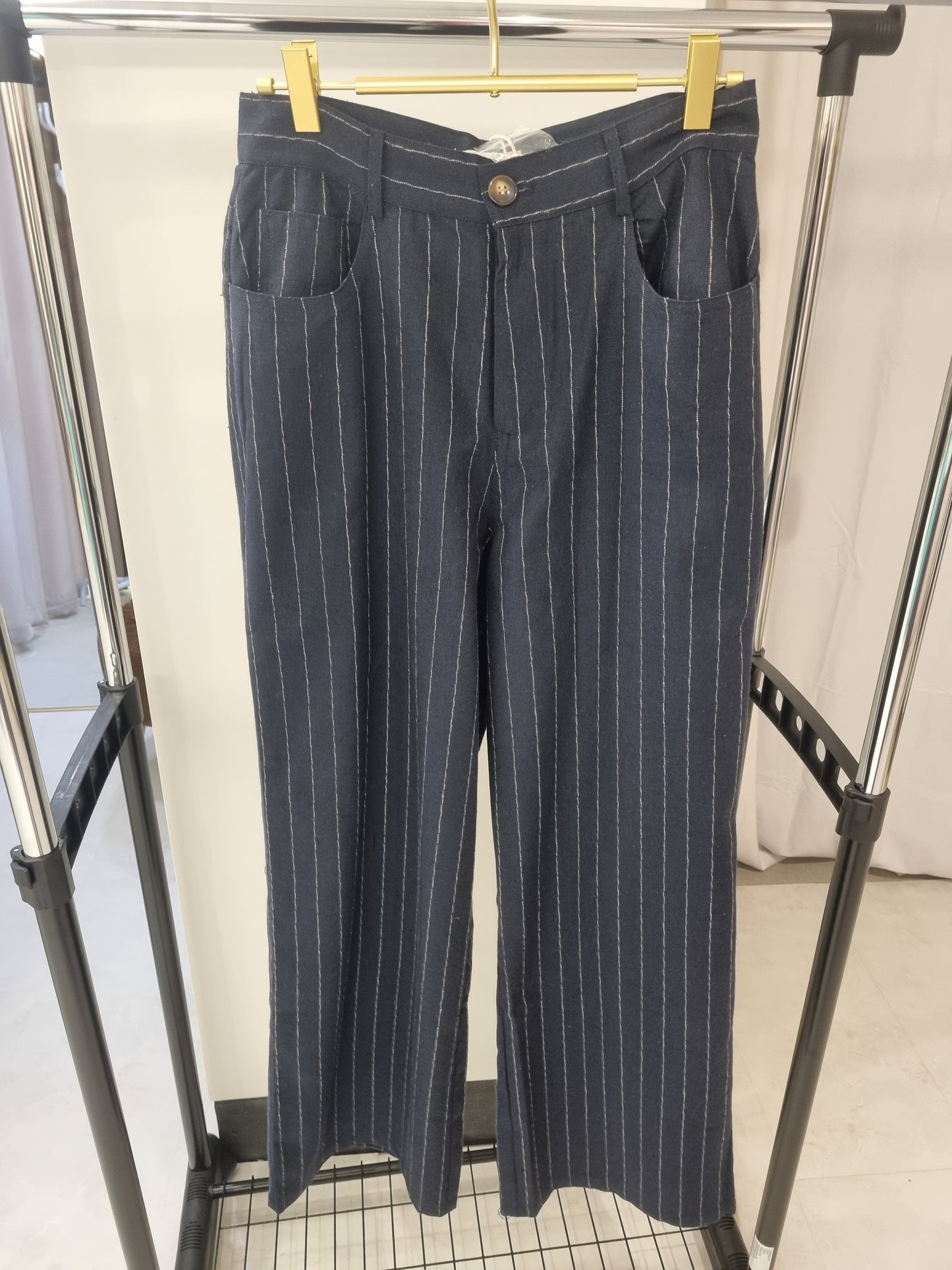 Dunkelblaue Pinstripe Wide-Leg Hose